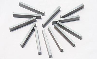 Neodymové magnety s železem a borem N30-N30AH ze slinuté tyče/pásu